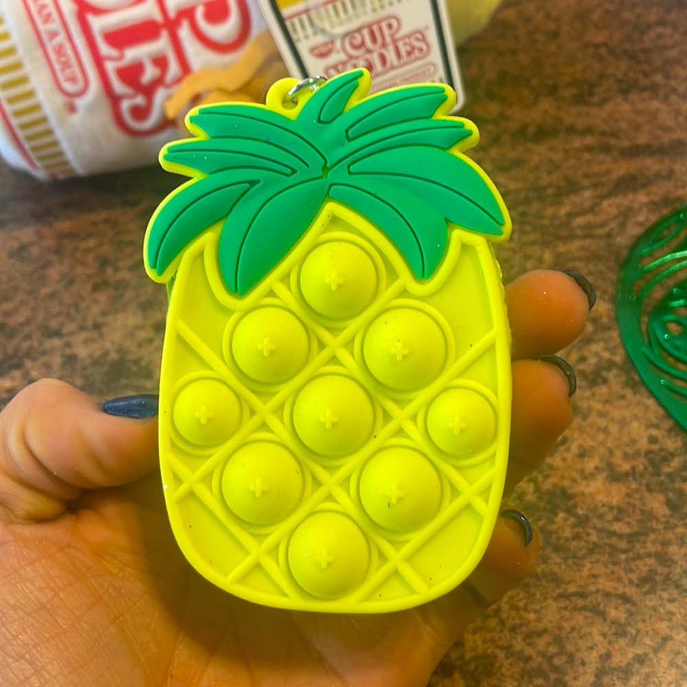 Pineapple case